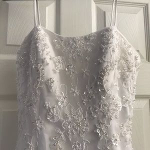 Wedding gown